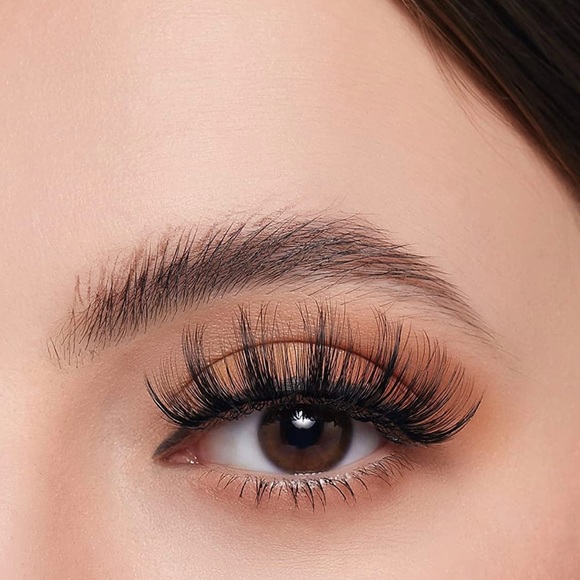 SHEIN Mink Eyelashes SOLD - Picture 2 of 4